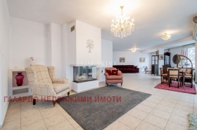 Продава 3-стаен град София Лозенец - [1] 