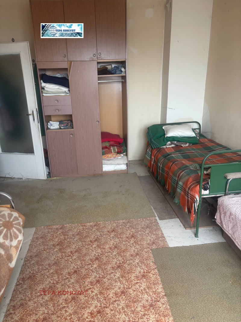 Продава  1-стаен град Плевен , Дружба 4 , 40 кв.м | 20770805 - изображение [2]