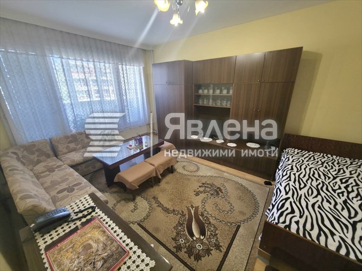 Продава 2-СТАЕН, гр. София, Младост 4