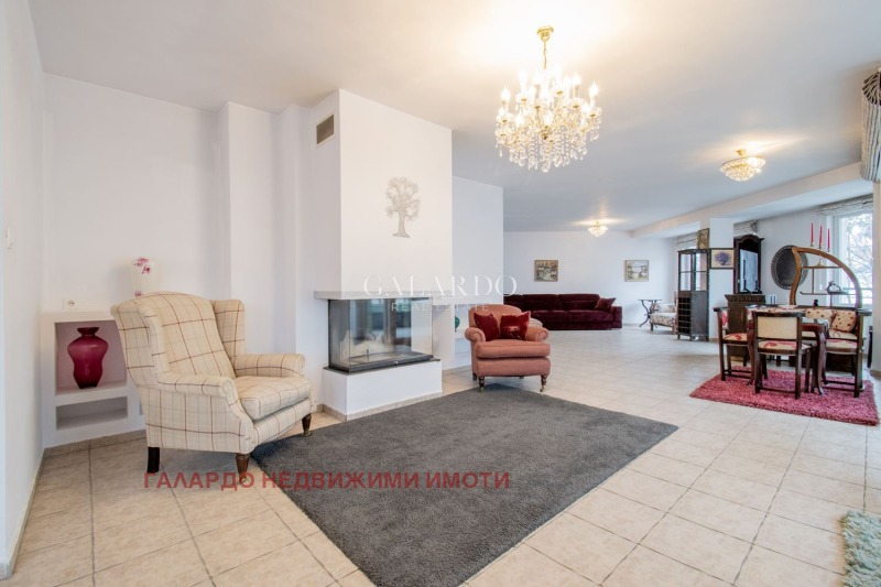 Продава  3-стаен, град София, Лозенец •  499 000 EUR • ID 49001042 — holmes.bg - [1] 