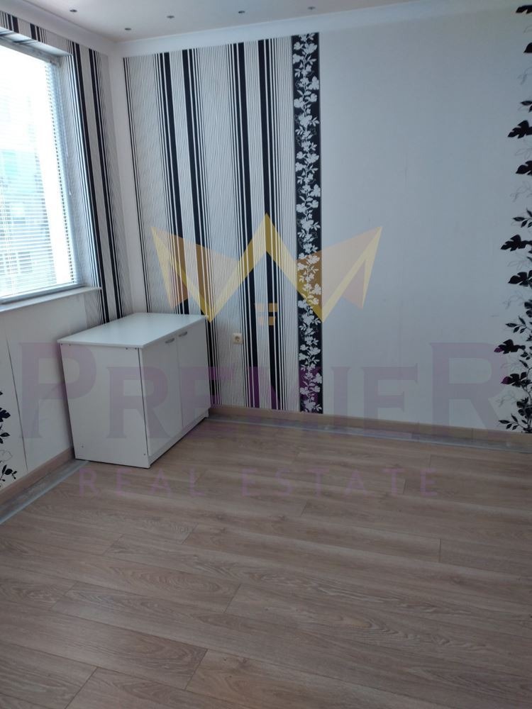 Продава 3-СТАЕН, гр. Варна, м-т Ален мак, снимка 3 - Апартаменти - 53858139