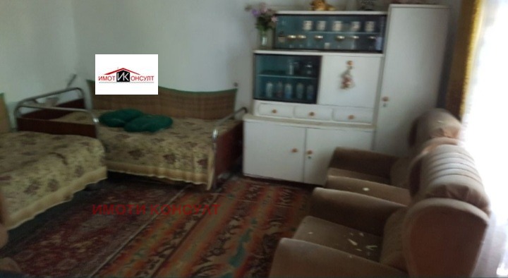 Продава КЪЩА, с. Първомайци, област Велико Търново, снимка 2 - Къщи - 44557323