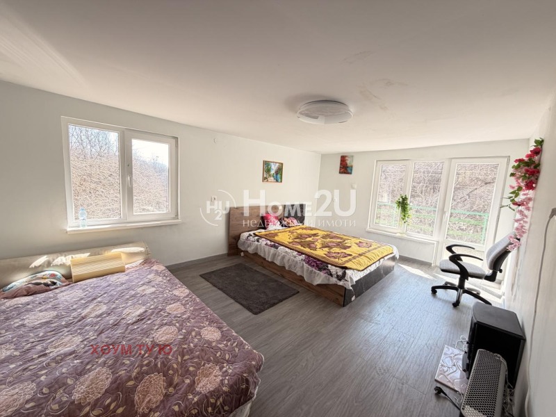 Продава КЪЩА в област Перник, гр. Брезник - 180 кв.м / 73 000 € » 142 775.59 лв., ХОУМ ТУ Ю