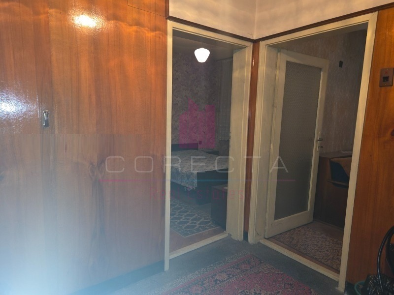 Продава 2-СТАЕН, гр. Русе, Възраждане, снимка 2 - Апартаменти - 54024884