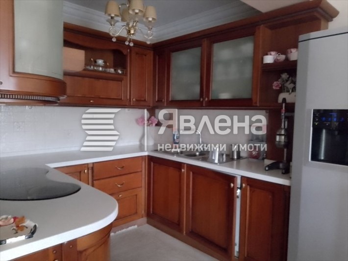 Продава 3-СТАЕН, гр. Благоевград, Широк център, снимка 4 - Aпартаменти - 47947455