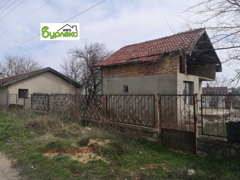 Продава КЪЩА, с. Климентово, област Варна, снимка 4 - Къщи - 49545220