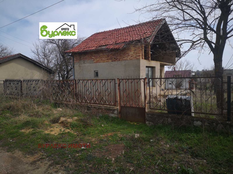 Продава КЪЩА, с. Климентово, област Варна, снимка 2 - Къщи - 49545220