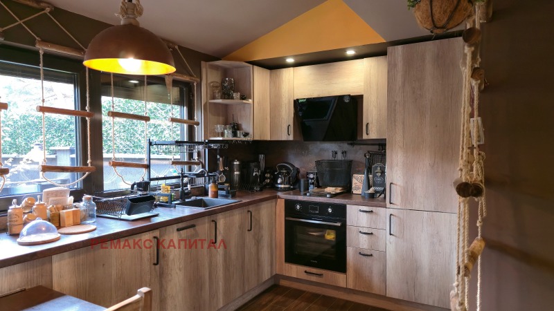 Продава КЪЩА, гр. София, в.з.Малинова долина, снимка 8 - Къщи - 52267954