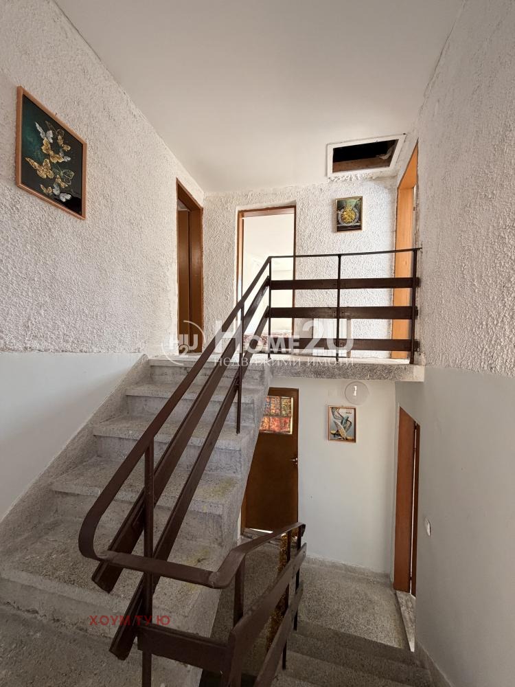 Продава КЪЩА, гр. Брезник, област Перник, снимка 6 - Къщи - 54105719