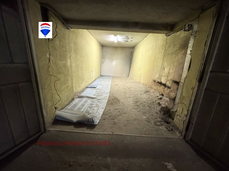 Til salg  Garage Ruse , Yalta , 18 kvm | 18290627 - billede [3]