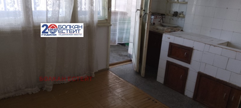 Продава 2-СТАЕН, гр. Велико Търново, Център, снимка 6 - Апартаменти - 52625129