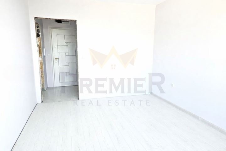 Продава 2-СТАЕН, гр. Варна, Левски 1, снимка 2 - Апартаменти - 56457725