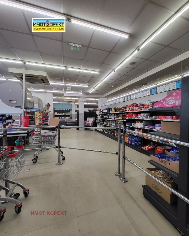 Продава МАГАЗИН, гр. Пазарджик, Идеален център, снимка 3 - Магазини - 52551793