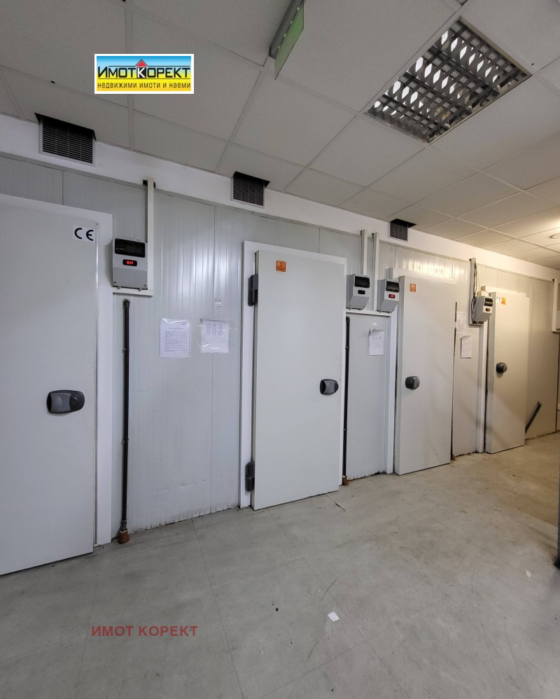 Продава МАГАЗИН, гр. Пазарджик, Идеален център, снимка 11 - Магазини - 52551793