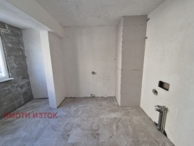 2 bedroom Radomir, region Pernik 8