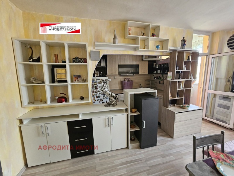 Na prodej  Studio Stara Zagora , Tri čučura - jug , 33 m2 | 78072539 - obraz [2]