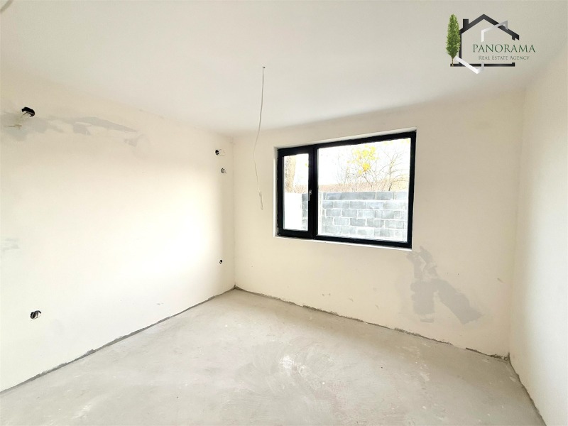 Продава КЪЩА, с. Драгоево, област Шумен, снимка 2 - Къщи - 52662801