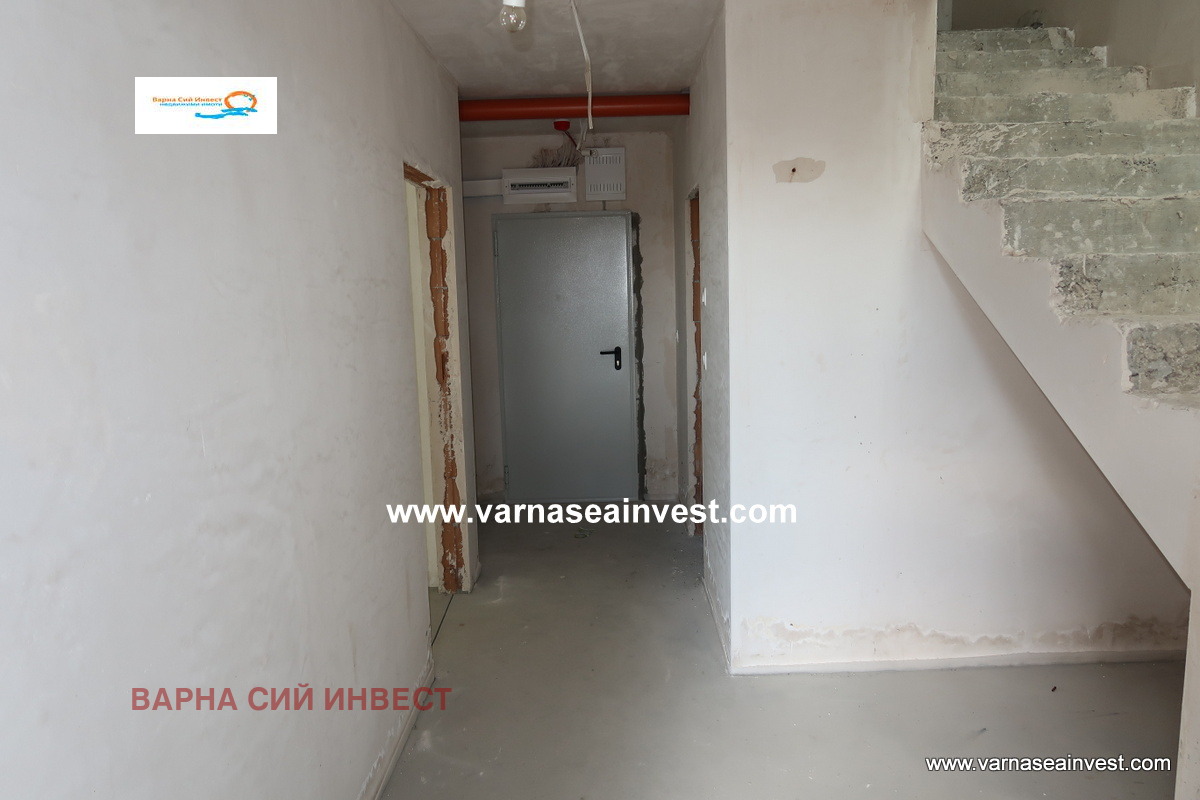 Продава КЪЩА, гр. Варна, к.к. Св.Св. Константин и Елена, снимка 12 - Къщи - 54683498