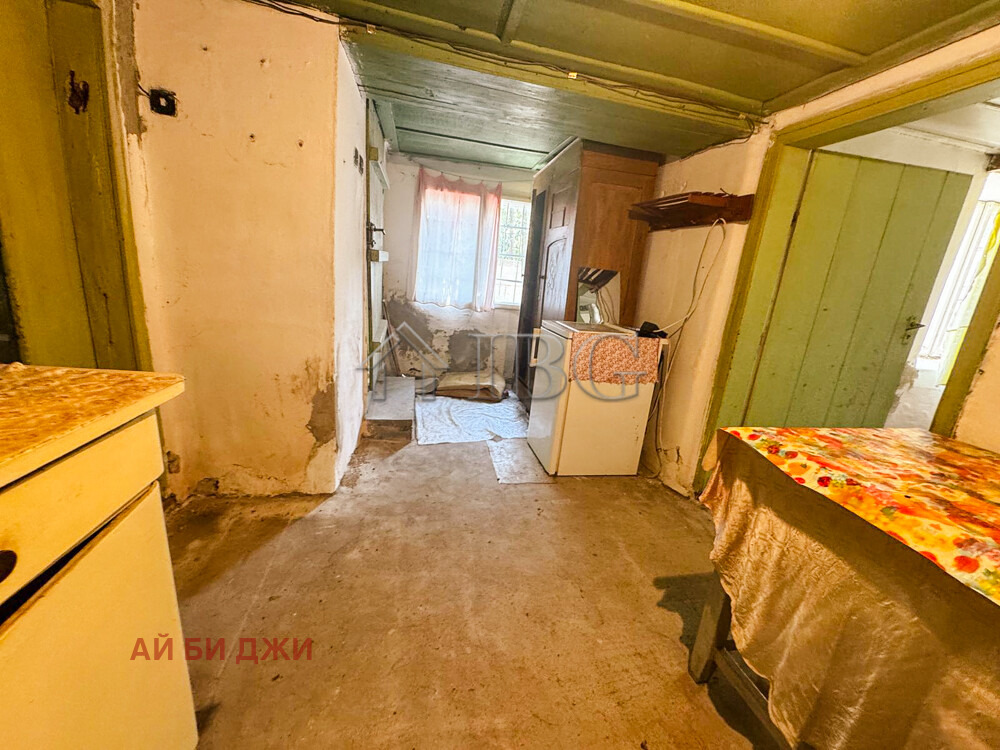 Продава КЪЩА, с. Божичен, област Русе, снимка 9 - Къщи - 56377997