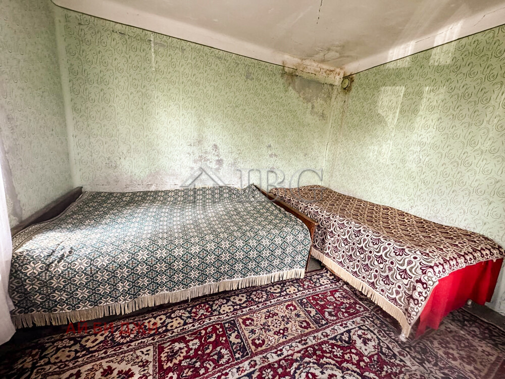 Продава КЪЩА, с. Божичен, област Русе, снимка 5 - Къщи - 56377997