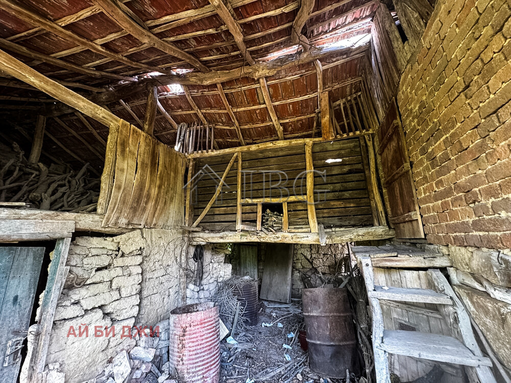 Продава КЪЩА, с. Божичен, област Русе, снимка 13 - Къщи - 56377997