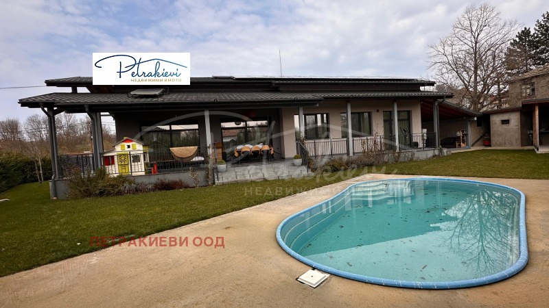 Продава КЪЩА в област Бургас, с. Росен - 271 кв.м / 500 000 € » 977 915.00 лв., ПЕТРАКИЕВИ ООД