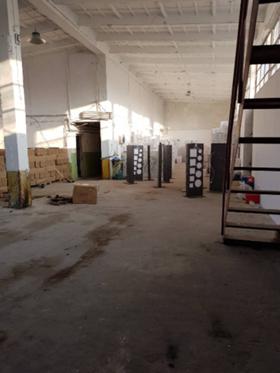 Продава склад град Варна Западна промишлена зона - [1] 