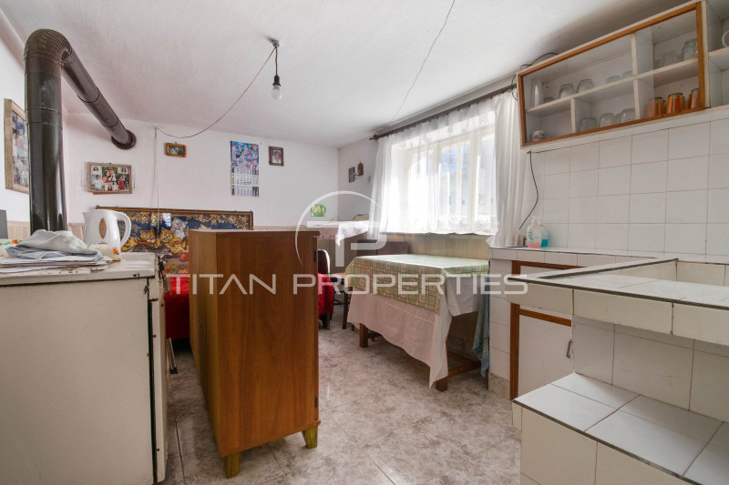 Продава ЕТАЖ ОТ КЪЩА, гр. Хисаря, област Пловдив, снимка 11 - Етаж от къща - 52272725