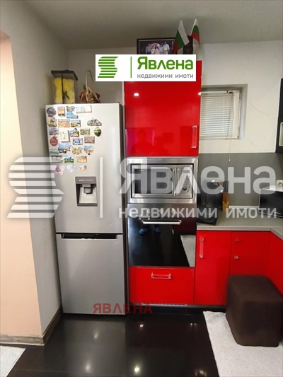 Продава ЕТАЖ ОТ КЪЩА, гр. Божурище, област София област, снимка 9 - Етаж от къща - 53587533