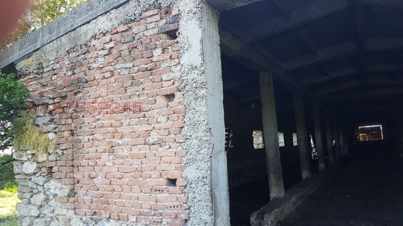 Продава ПРОМ. ПОМЕЩЕНИЕ, гр. Карлово, област Пловдив, снимка 2 - Производствени сгради - 53336558