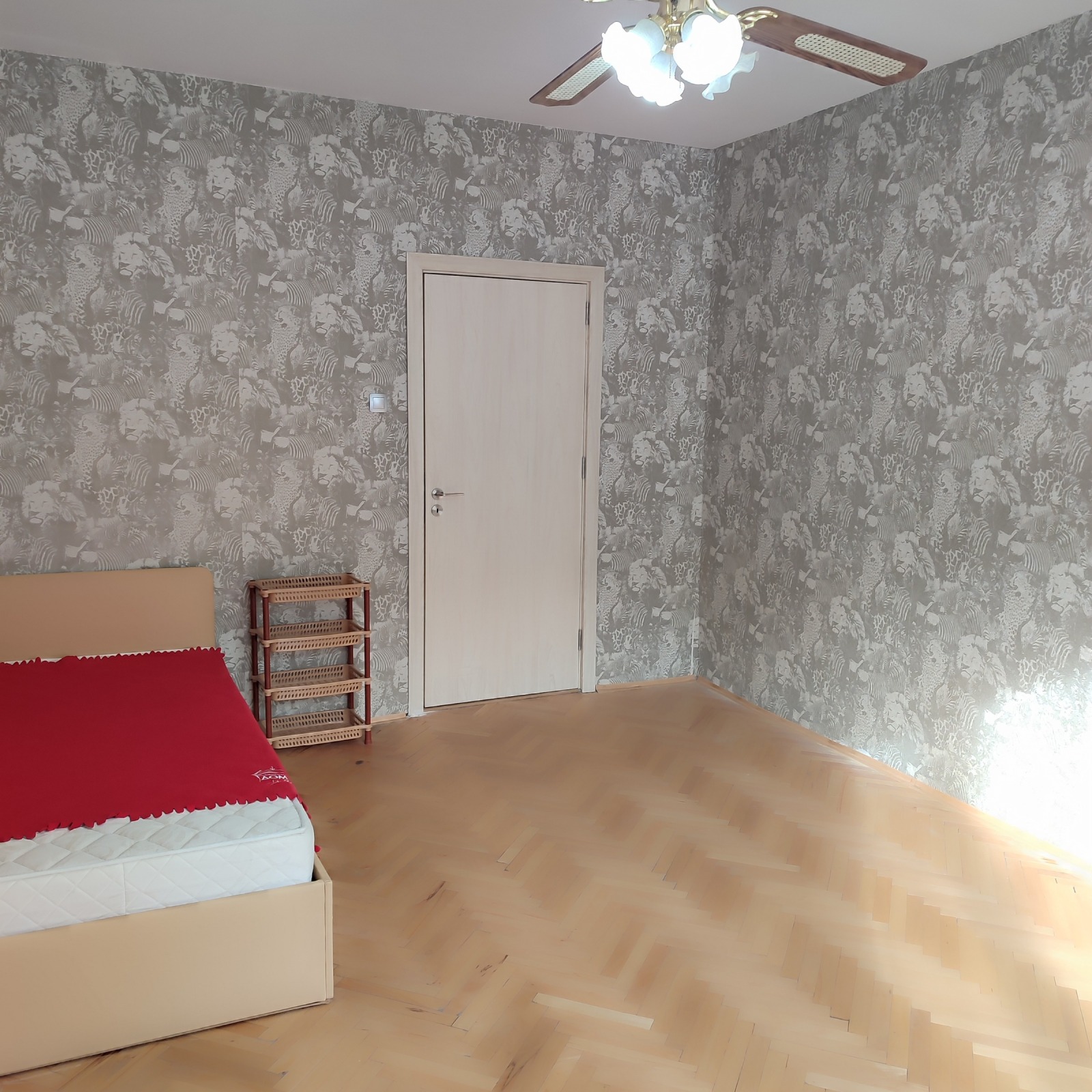 Продава 3-СТАЕН, гр. Благоевград, Широк център, снимка 2 - Апартаменти - 54222832