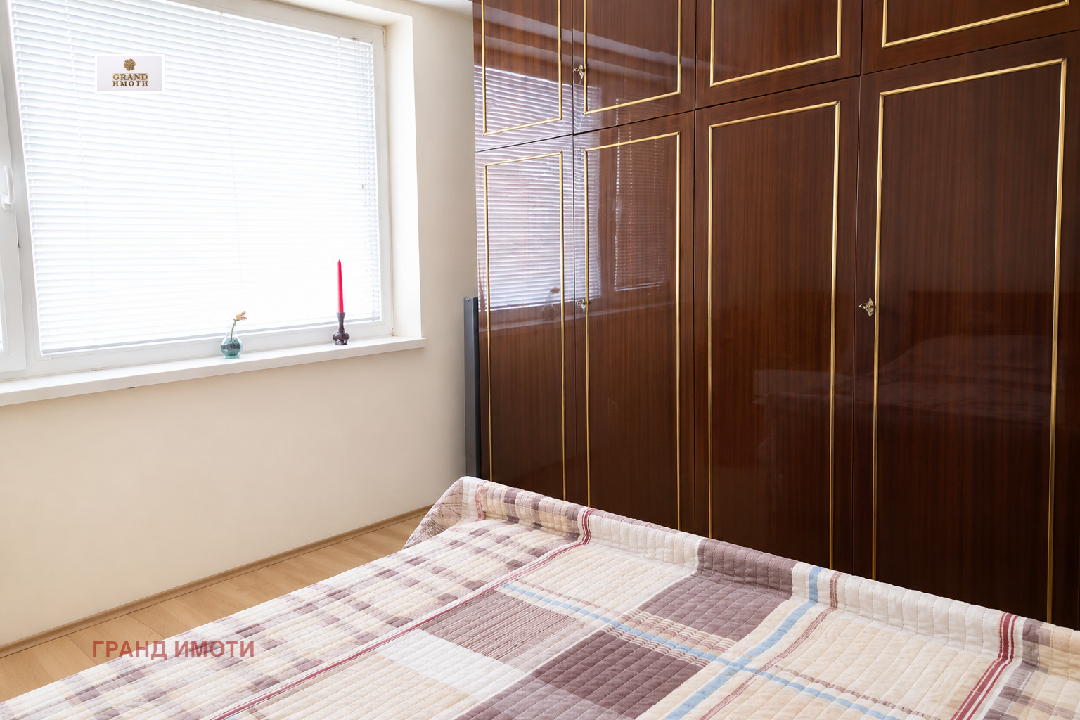 Продава 4-СТАЕН, гр. Русе, Широк център, снимка 2 - Апартаменти - 55750182
