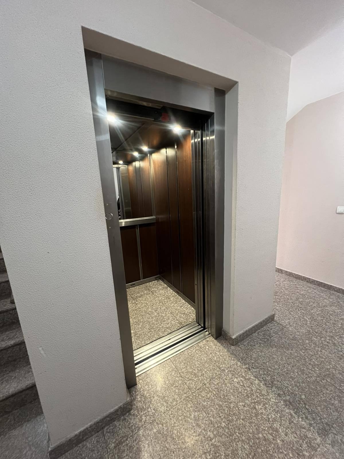 Продава ОФИС, гр. Варна, Завод Дружба, снимка 14 - Офиси - 53775776