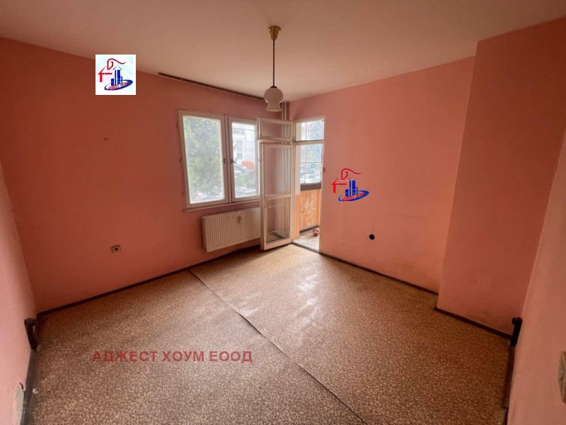 Продава 2-СТАЕН, град Шумен, Център • 150000 лв. / 76693.78 € • 83722384 1