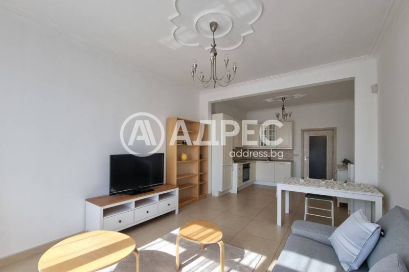 Продава 2-СТАЕН, гр. София, Център, снимка 2 - Апартаменти - 53428847