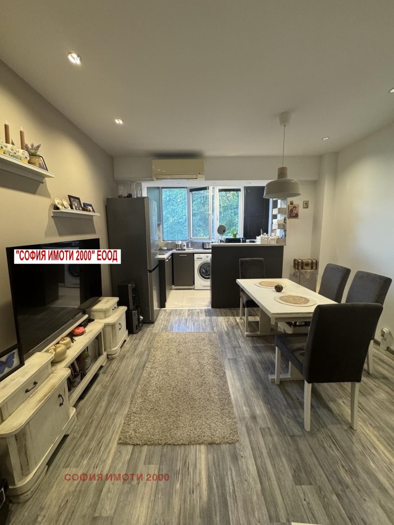 Te koop  2 slaapkamers Sofia , Mladost 4 , 72 m² | 31380391