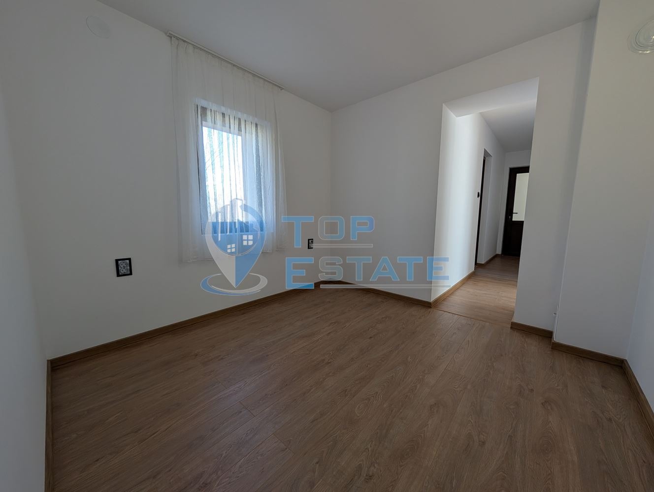 Продава КЪЩА, с. Ново село, област Велико Търново, снимка 6 - Къщи - 53674433