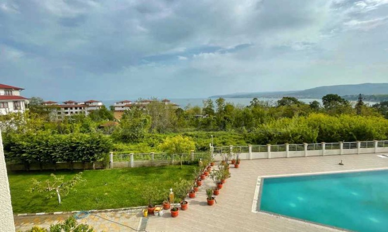Продава 3-СТАЕН в област Варна, гр. Бяла - 123 кв.м / 110 000 € » 215 141.30 лв., СУПРИММО ОФИСИ В СТРАНАТА