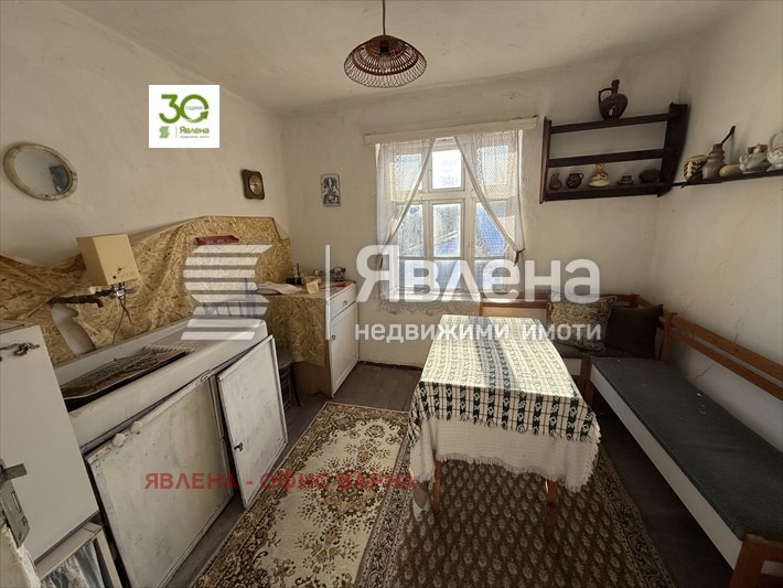 Продава КЪЩА, с. Крумово, област Варна, снимка 6 - Къщи - 55054054