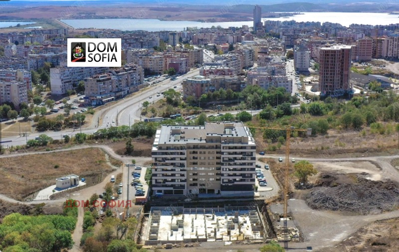 En venta  Trama Burgas , Meden rudnik - zona D , 3080 metros cuadrados | 71929132