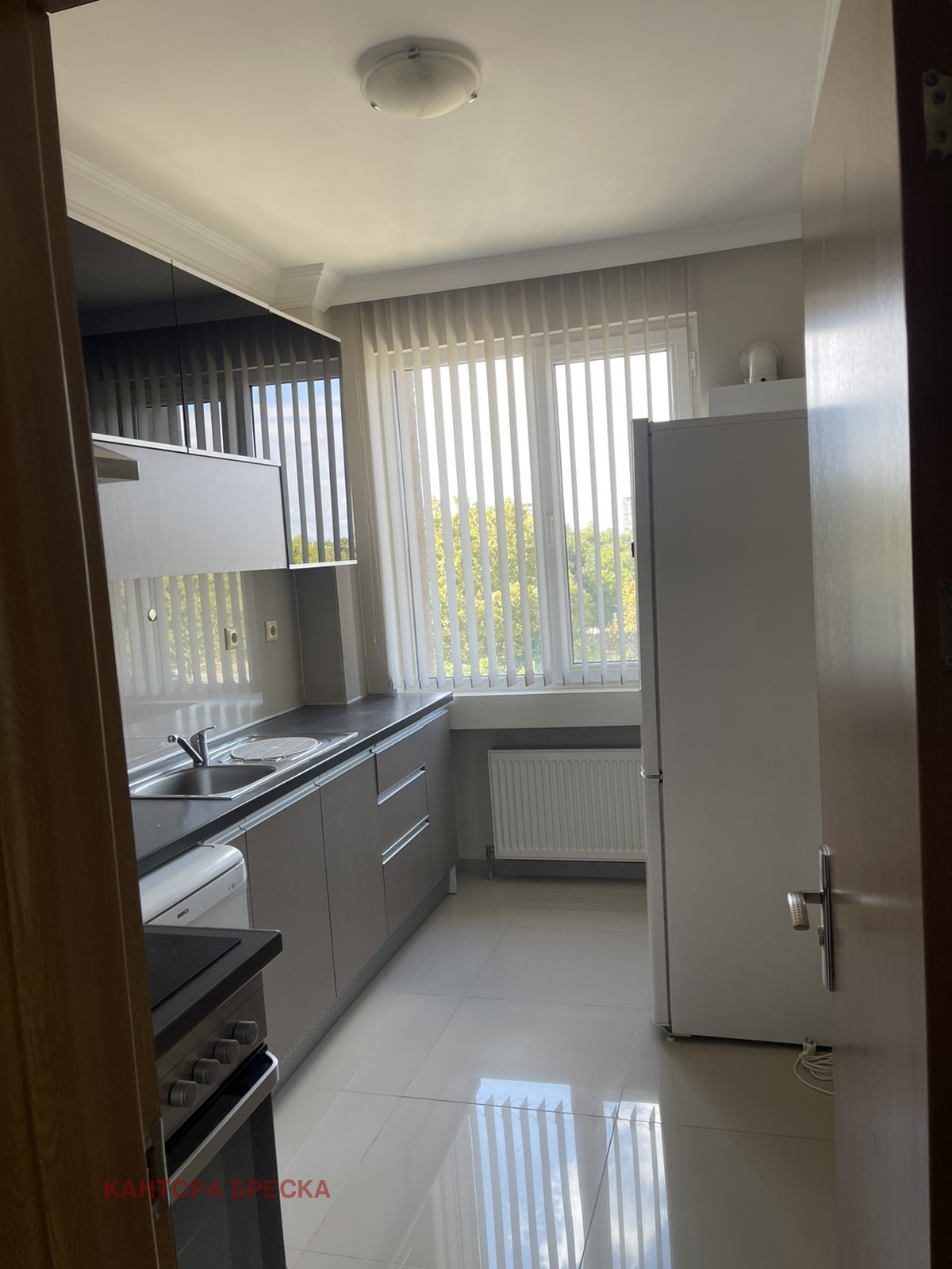 Продава МНОГОСТАЕН, гр. Пловдив, Тракия, снимка 3 - Апартаменти - 56666410