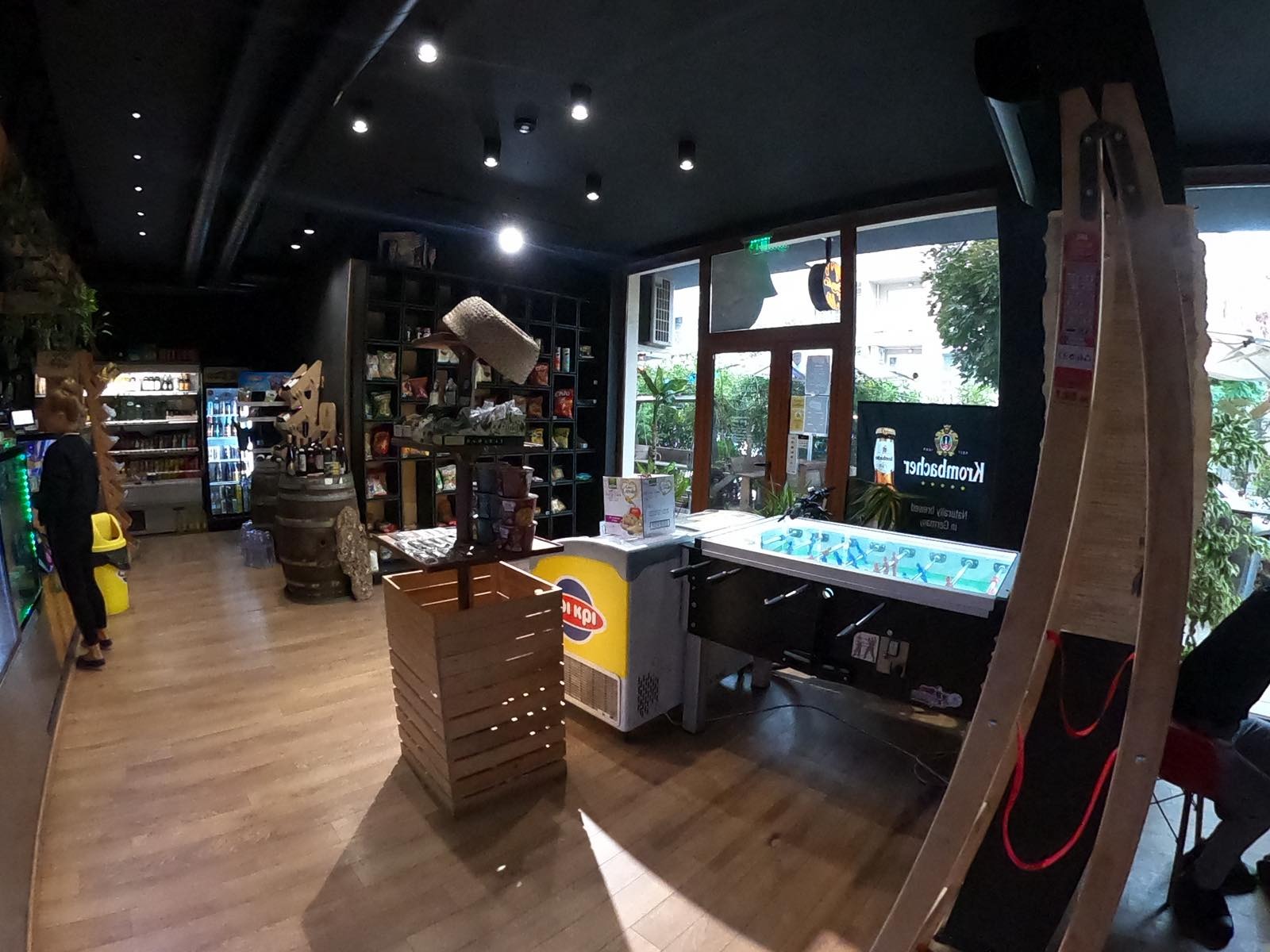 Продава МАГАЗИН, гр. София, Витоша, снимка 2 - Магазини - 53590531