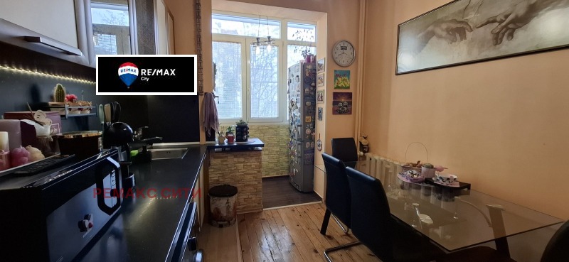 Продава 2-СТАЕН в град София, Център - 59 кв.м / 249 999 € » 488 955.54 лв., РЕМАКС СИТИ
