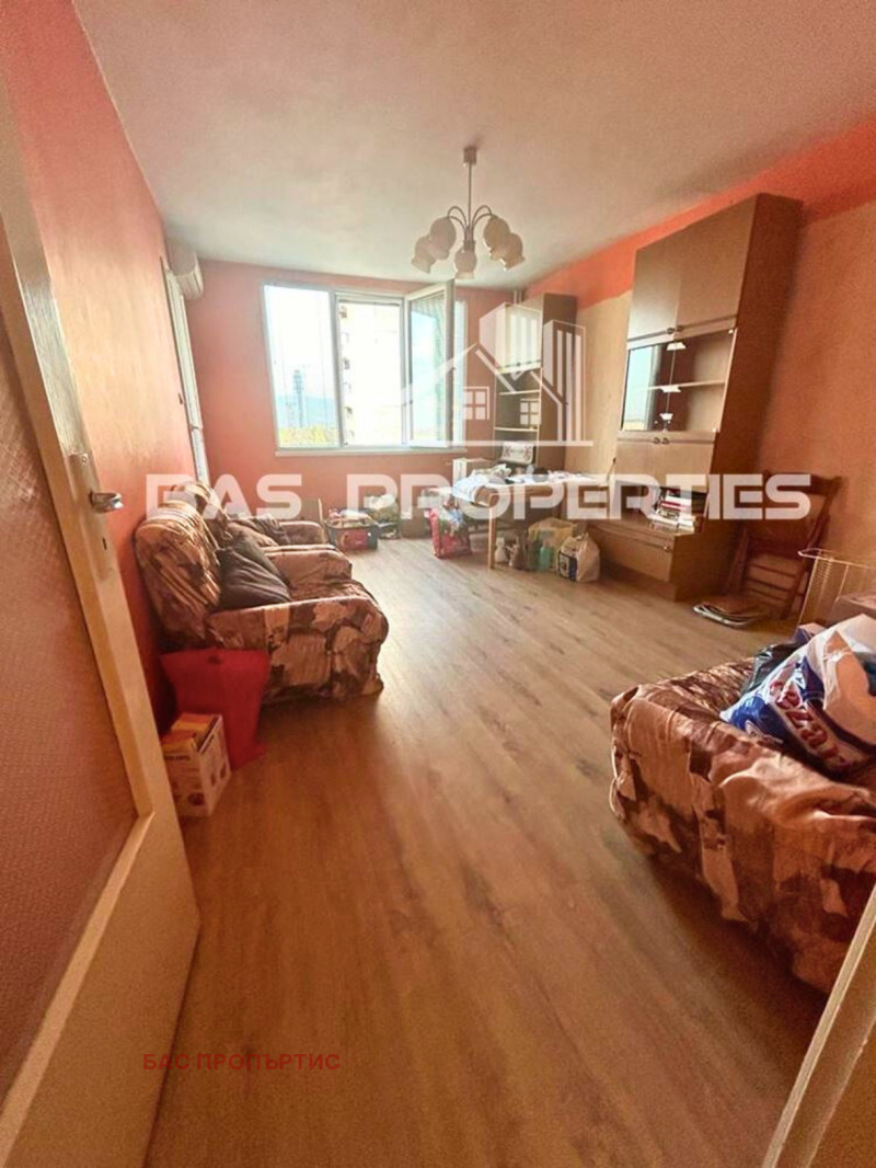 In vendita  2 camere da letto Sofia , Mladost 1 , 85 mq | 63026811