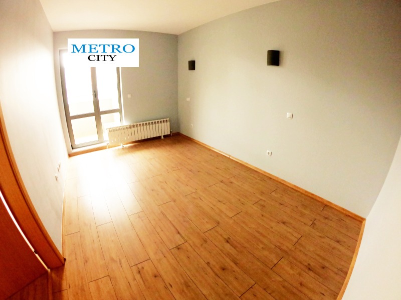 Te koop  3 slaapkamers Sofia , Mladost 3 , 445 m² | 70081931 - afbeelding [14]