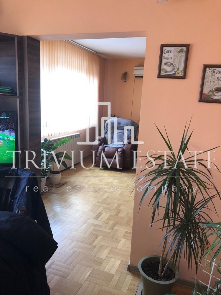 Продава ЕТАЖ ОТ КЪЩА, гр. Пловдив, Прослав, снимка 8 - Етаж от къща - 55120456