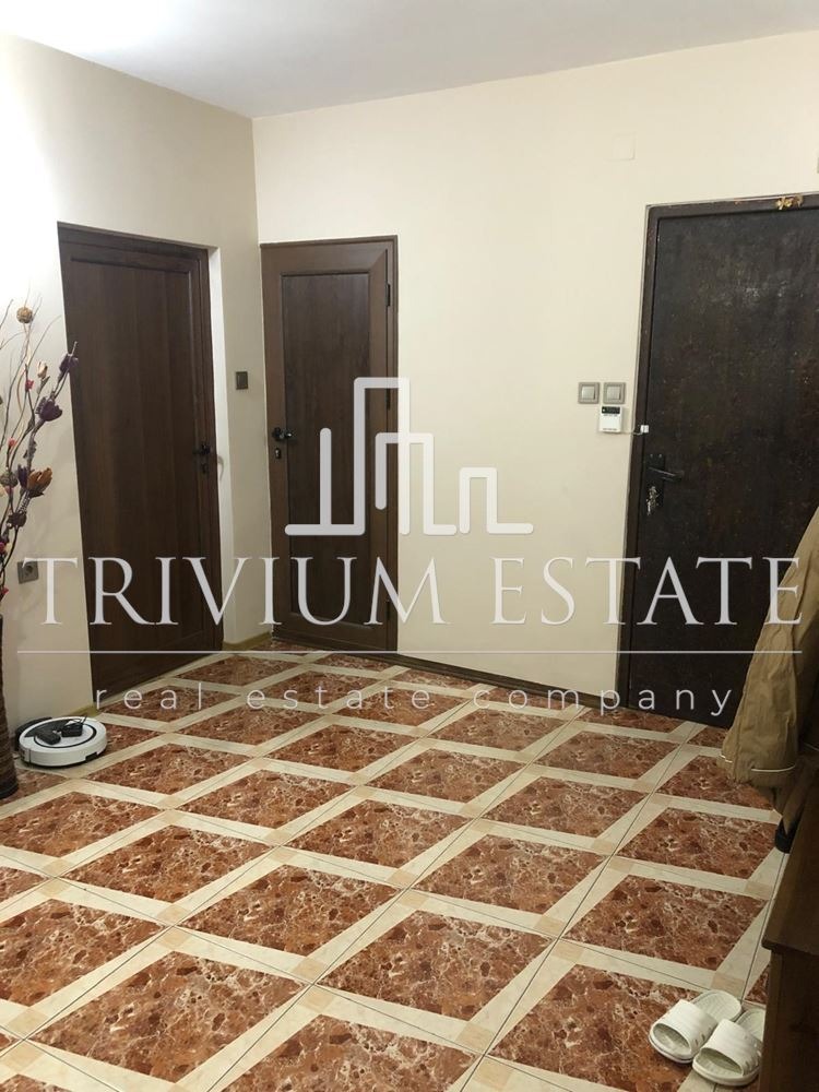 Продава ЕТАЖ ОТ КЪЩА, гр. Пловдив, Прослав, снимка 17 - Етаж от къща - 55120456