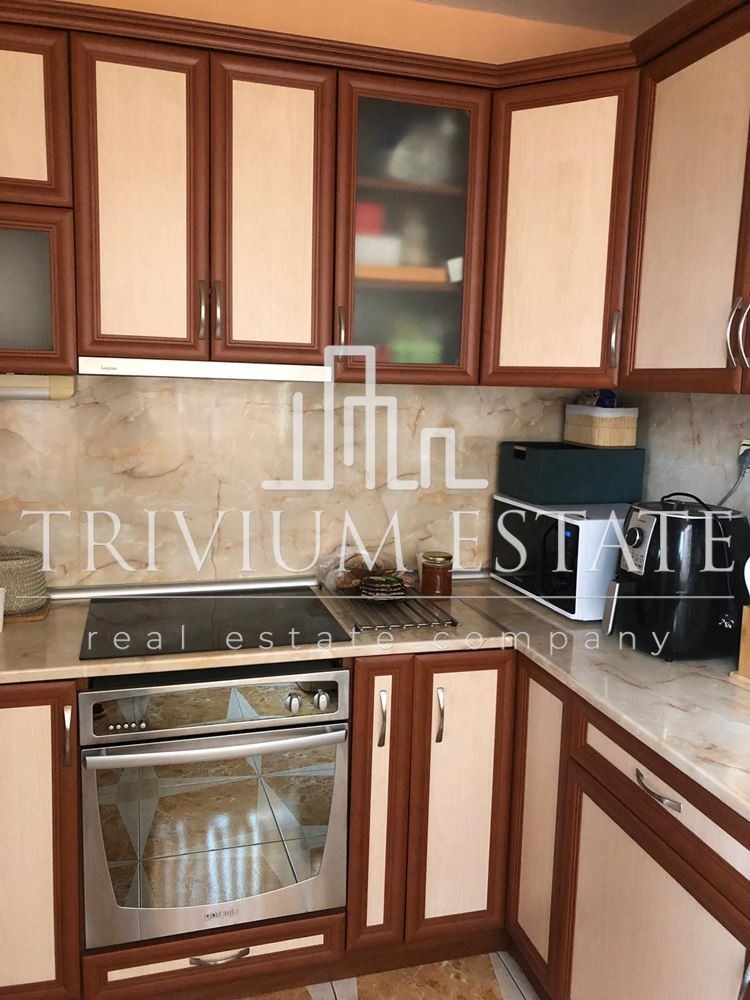 Продава ЕТАЖ ОТ КЪЩА, гр. Пловдив, Прослав, снимка 5 - Етаж от къща - 55120456