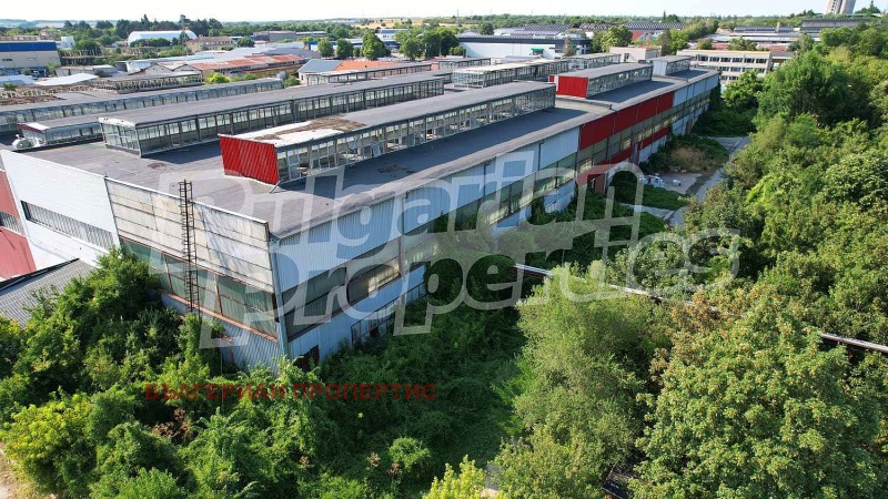 Продава  Пром. помещение град Добрич , Промишлена зона - Север , 994 кв.м | 36192642