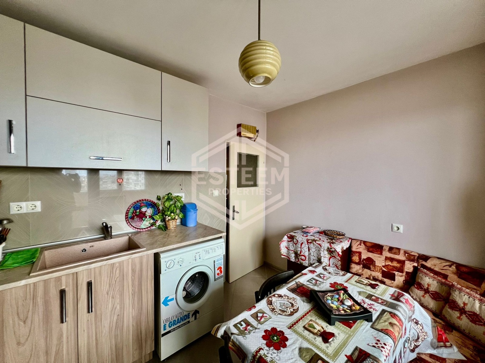 Продава 3-СТАЕН, гр. Русе, Родина 2, снимка 3 - Апартаменти - 54049058